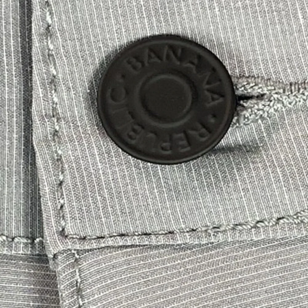 Banana Republic Mens Golf Shorts 38 Comfort Flat Front Gray 9 Inseam Performance